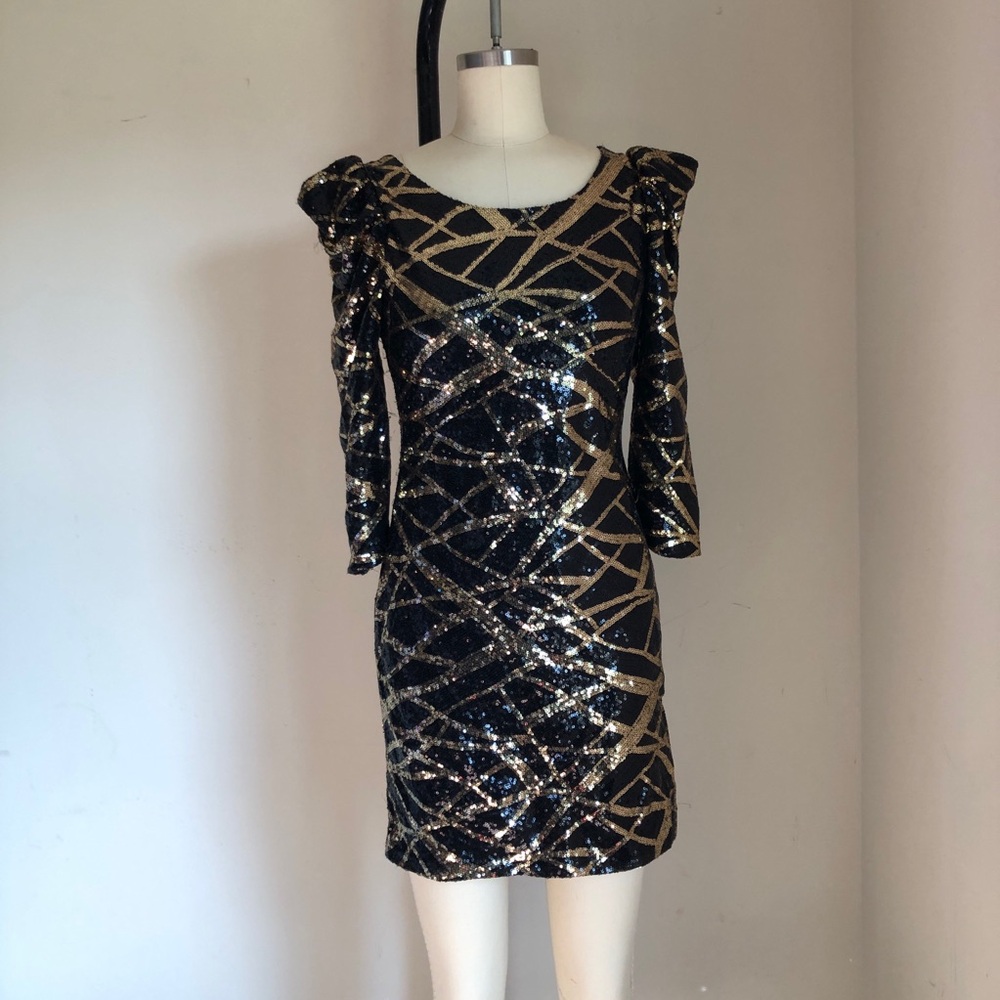 Arden B Black and Gold Sequin Long Sleeve Dress